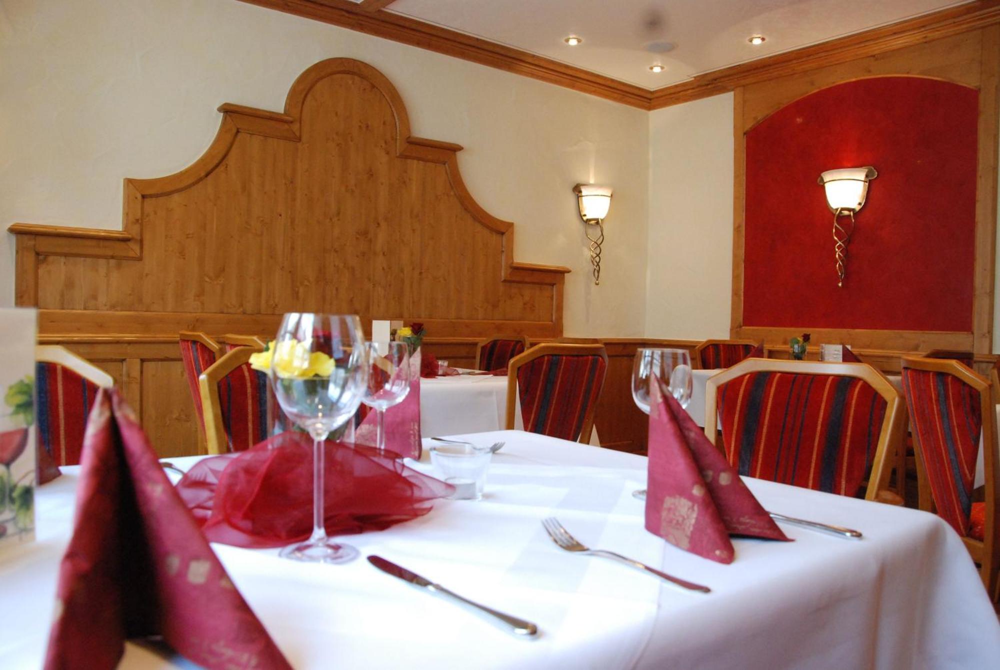 Hotel Zur Alten Quelle 3*