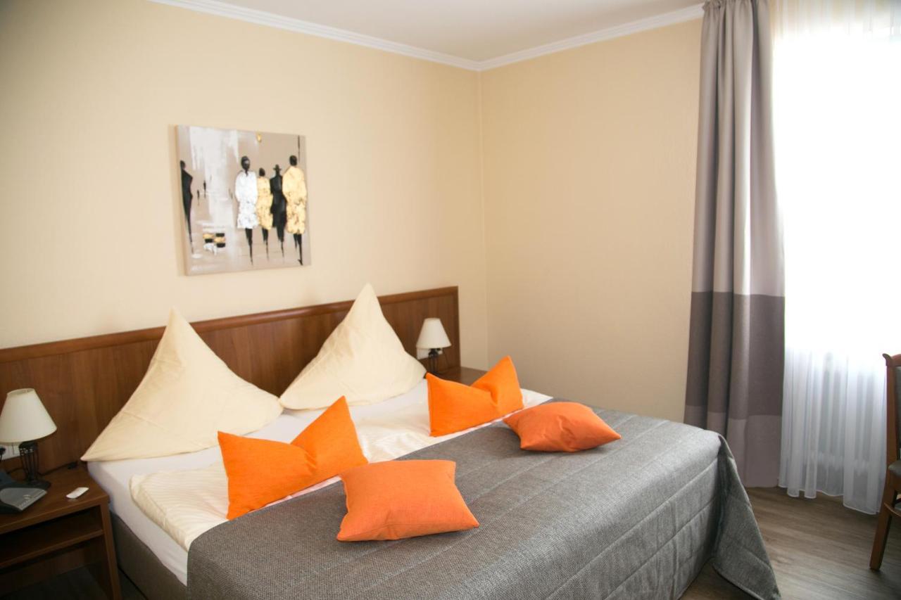 Zur Alten Quelle Hotel