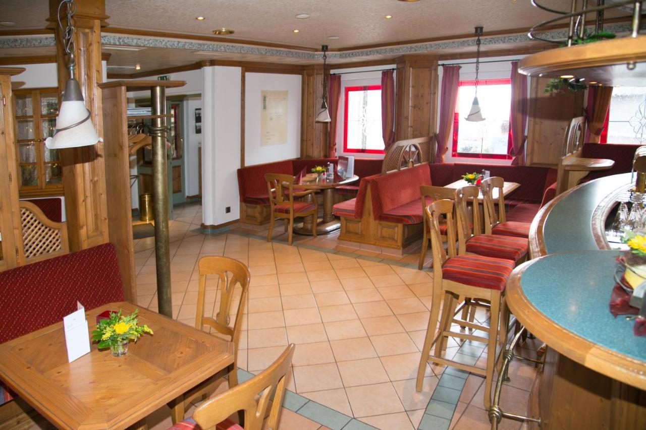 Zur Alten Quelle Hotel 3*